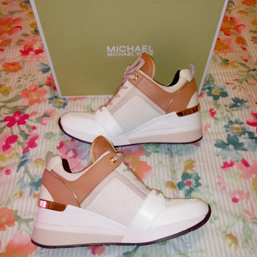 Michael Kors Georgie Trainer Sneakers - Picture 8 of 12